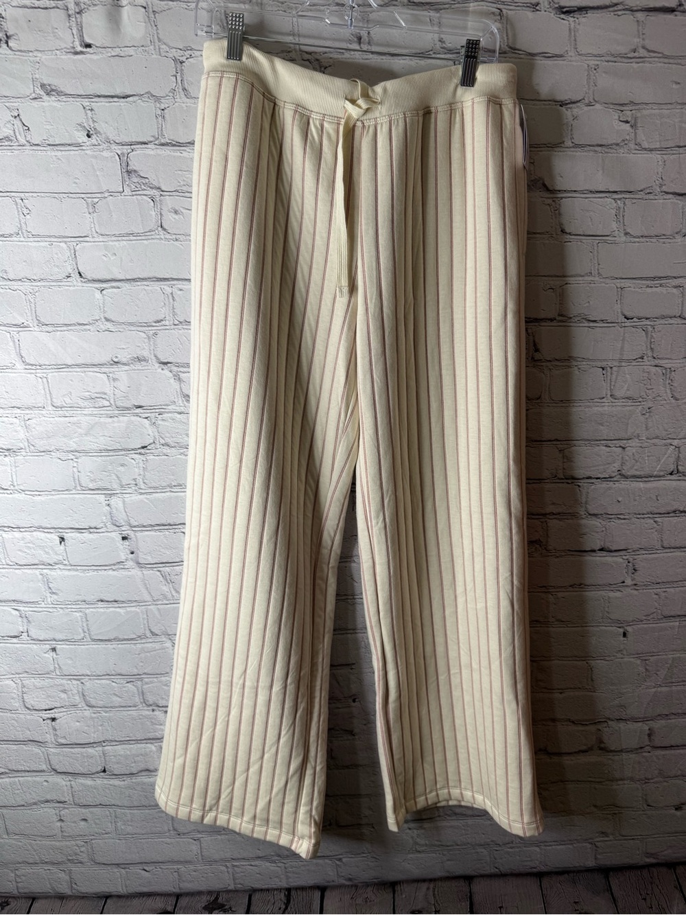 Nwt Aiden Cream Ribbed Lounge Pants with Subtle Tan Pinstripes size medium